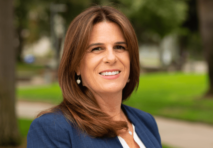 Dr. Jennifer Vega La Serna